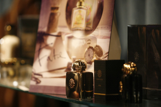 Wieczor luksusowych zapachow Amouage w salonie Vinicio Pajaro